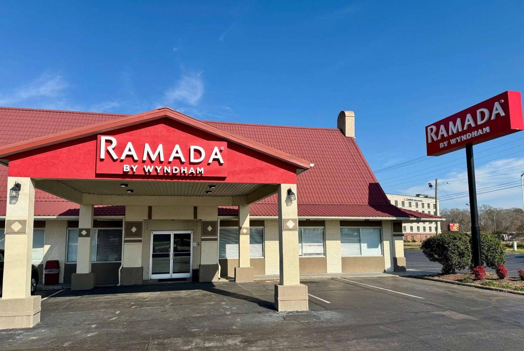 Готель Ramada By Wyndham Ламбертон Екстер'єр фото